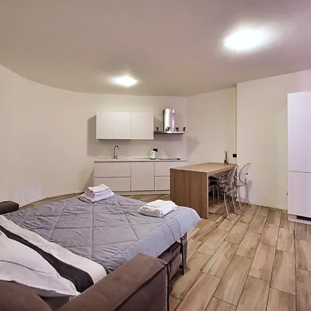 Διαμέρισμα Casa Pintea Λενιάνο